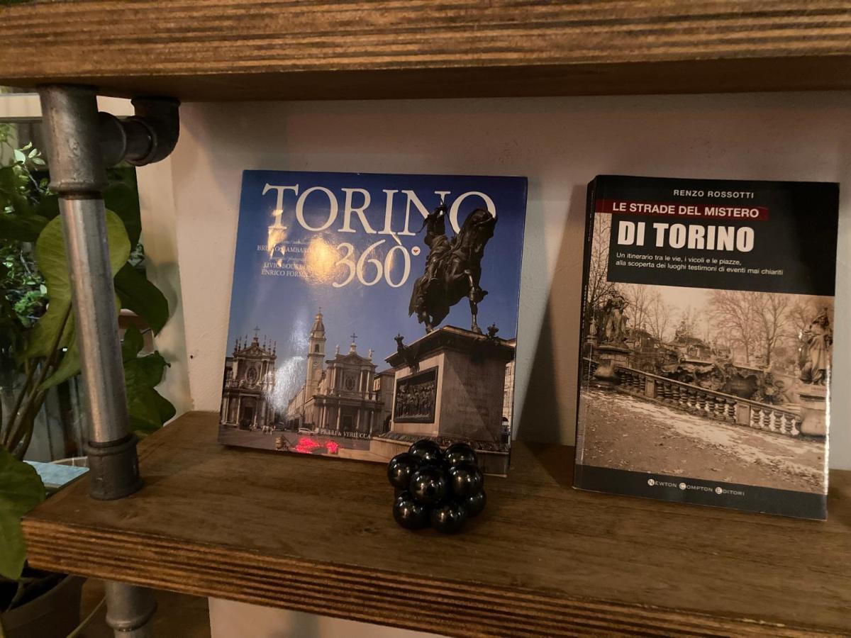 Tourinturin Appartamento In Torino Centro Екстер'єр фото